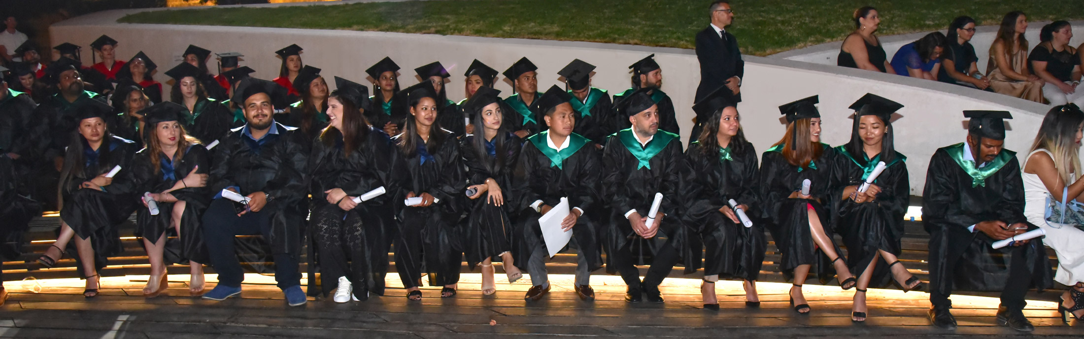 slide-home-graduation